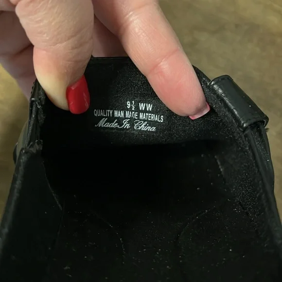 Easy Street Black Clog Slip on size 9.5WW - Picture 5 of 7